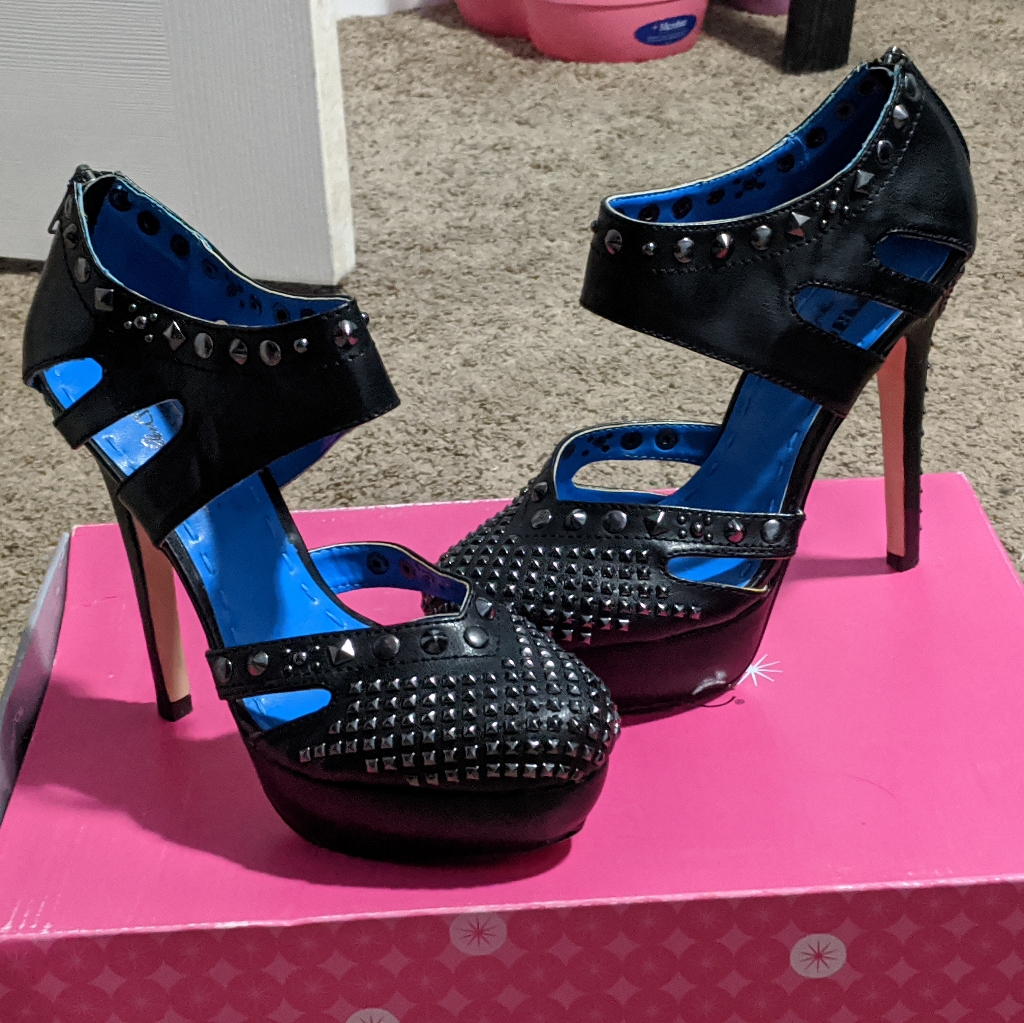 Shoedazzle Fearless Heels